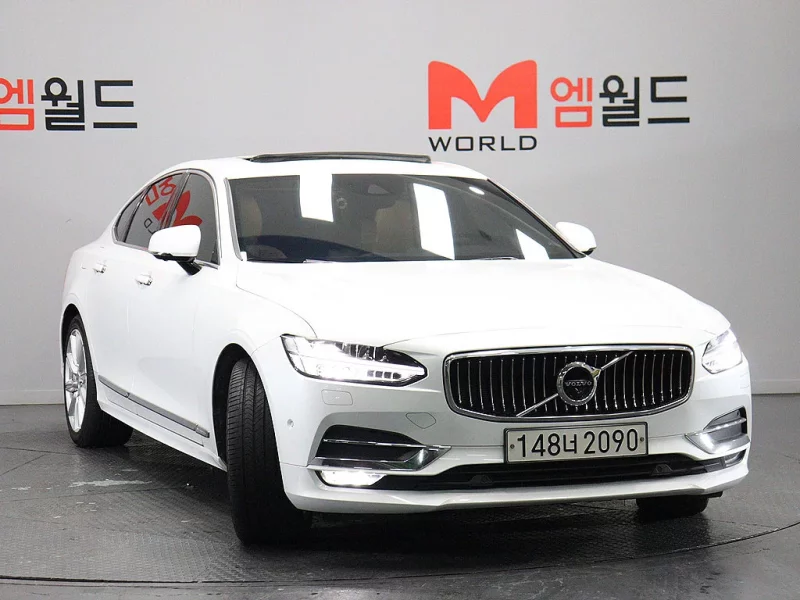 Volvo S90