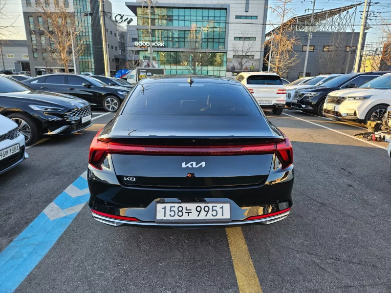 Kia K8
