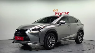 Lexus NX300h