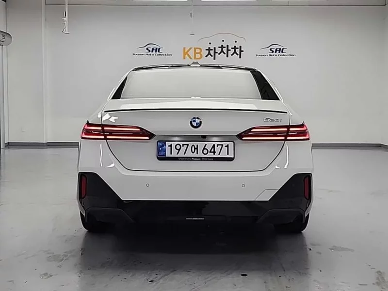 BMW 5-Series