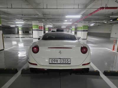 Ferrari CALIFORNIA