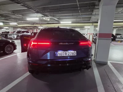 Lamborghini URUS