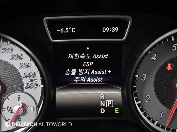 Mercedes-Benz CLA-Class