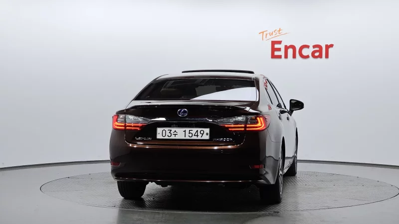 Lexus ES300h