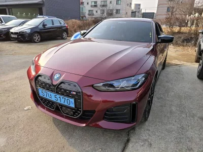 BMW i4