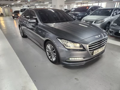 Hyundai Genesis