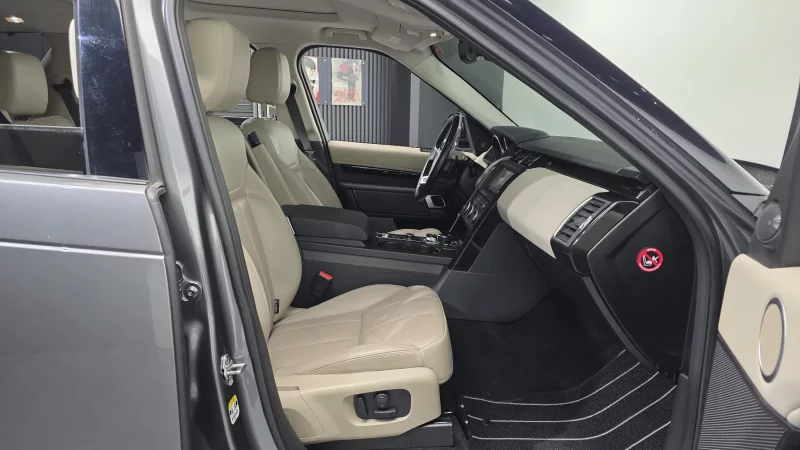 Land Rover DISCOVERY