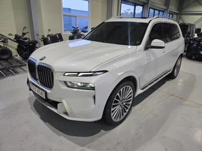 BMW X7