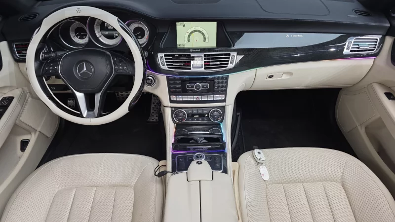Mercedes-Benz CLS-Class