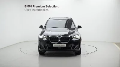 BMW iX3