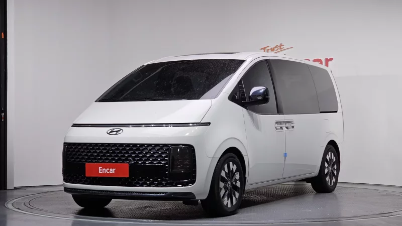 Hyundai Staria