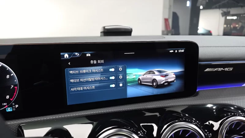 Mercedes-Benz CLA-Class