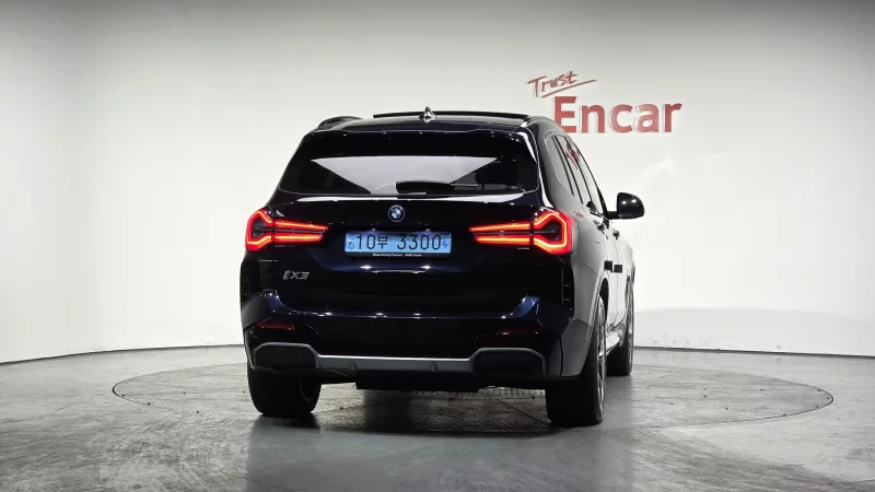 BMW iX3