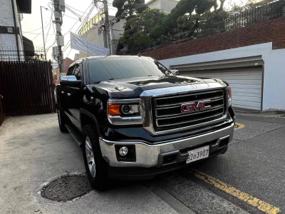 GMC SIERRA