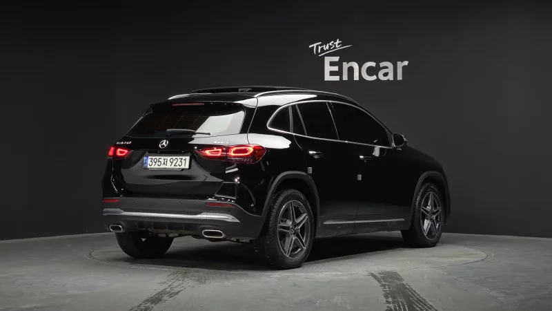 Mercedes-Benz GLA-Class