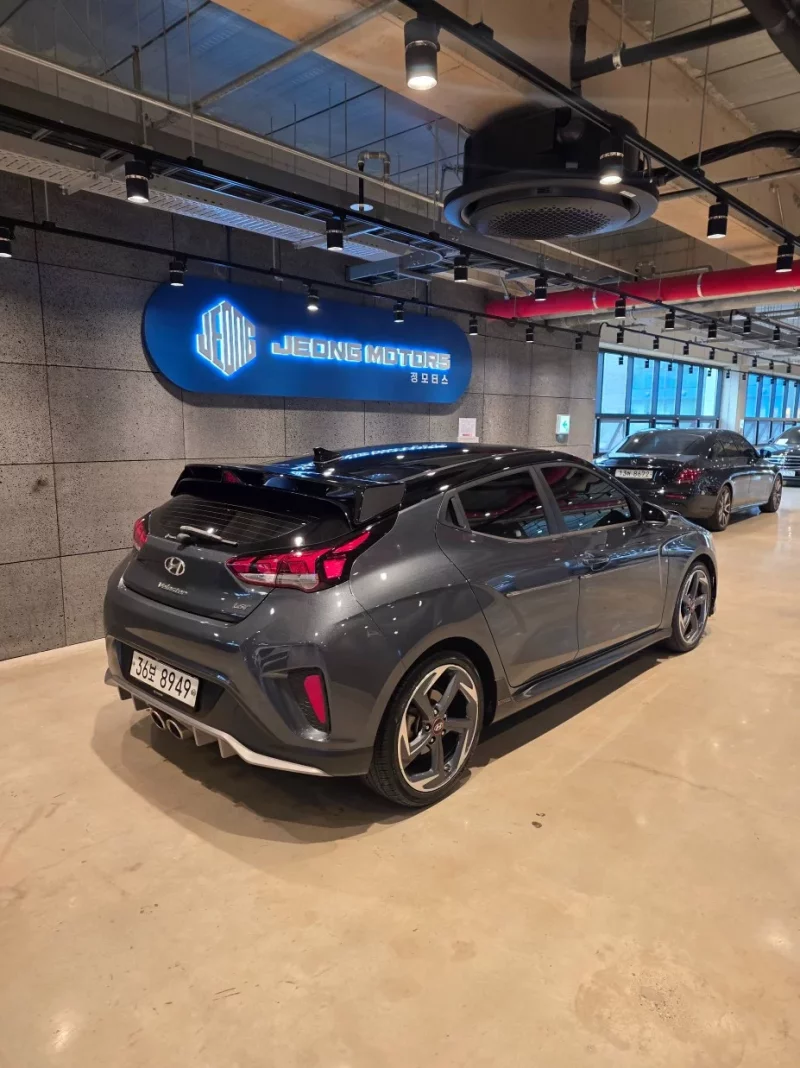 Hyundai Veloster