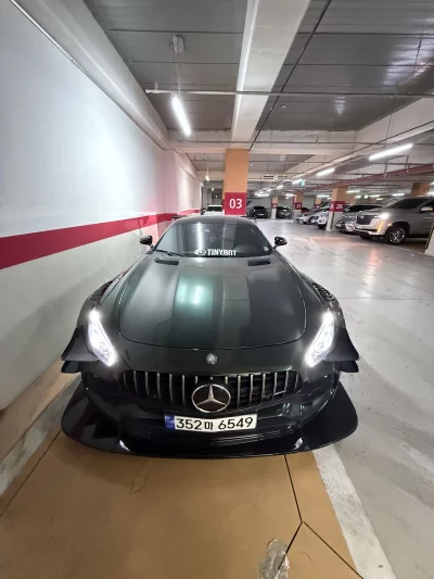 Mercedes-Benz AMG GT