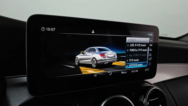 Mercedes-Benz C-Class