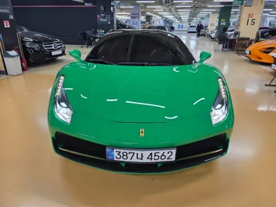 Ferrari 488