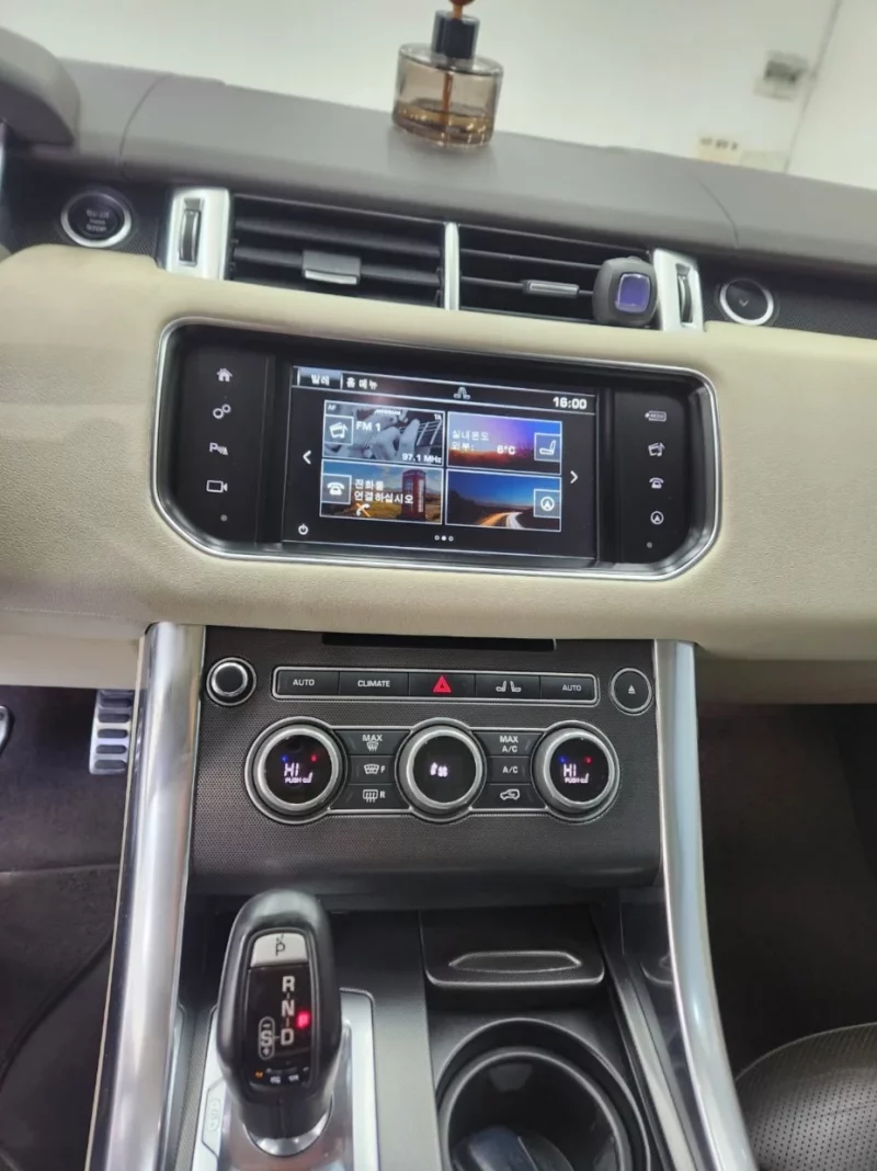 Land Rover RANGE ROVER SPORT