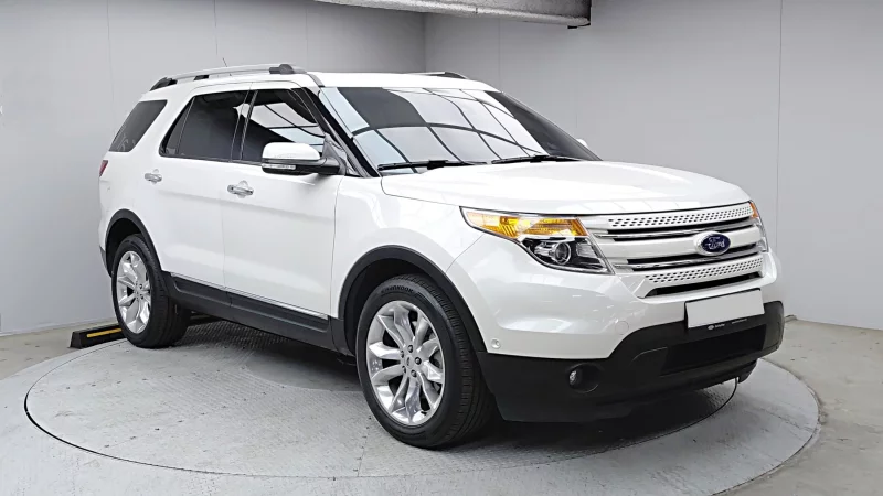 Ford EXPLORER