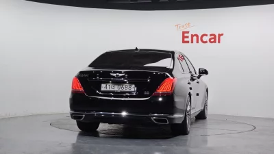 Genesis EQ900