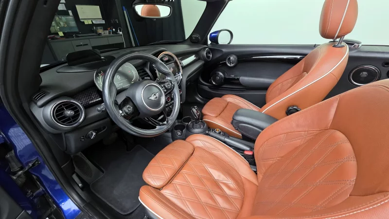 MINI Cooper Convertible