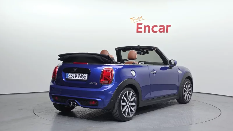 MINI Cooper Convertible