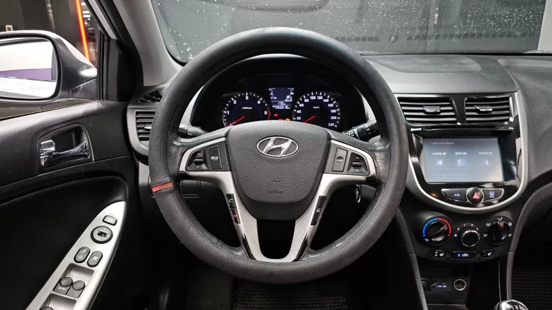 Hyundai Accent