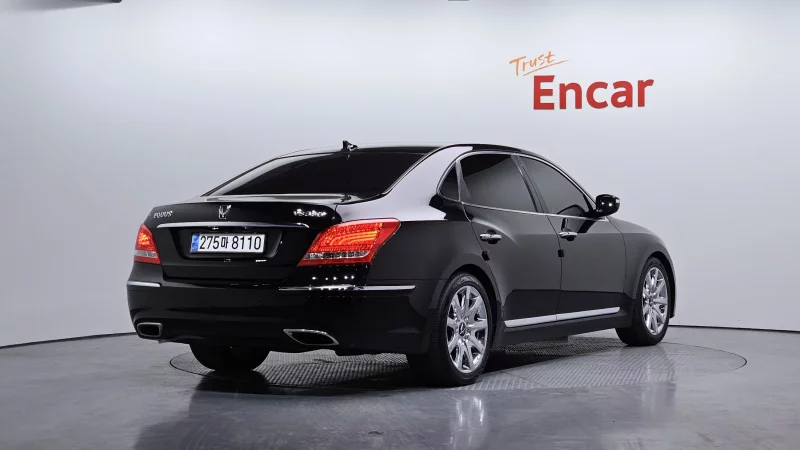 Hyundai Equus