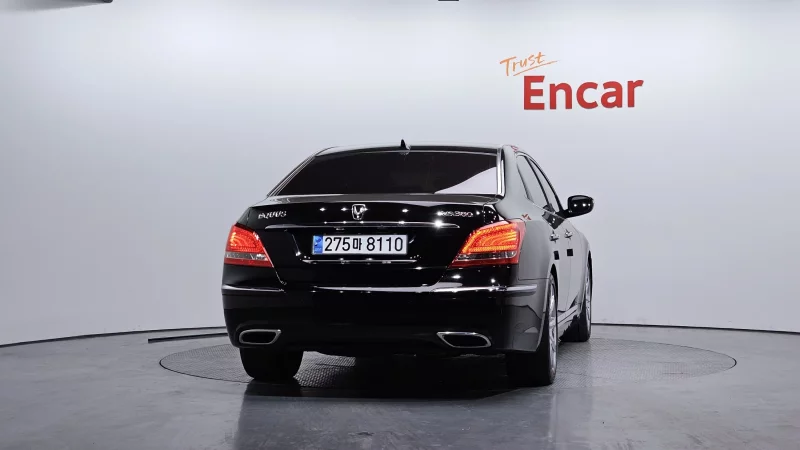 Hyundai Equus