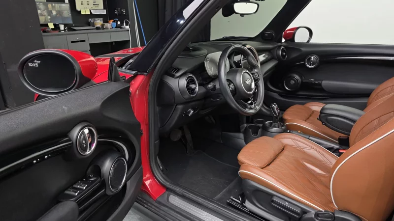 MINI Cooper Convertible