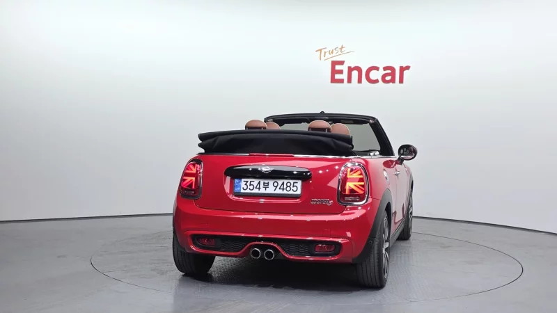 MINI Cooper Convertible