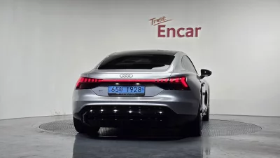 Audi E-TRON GT