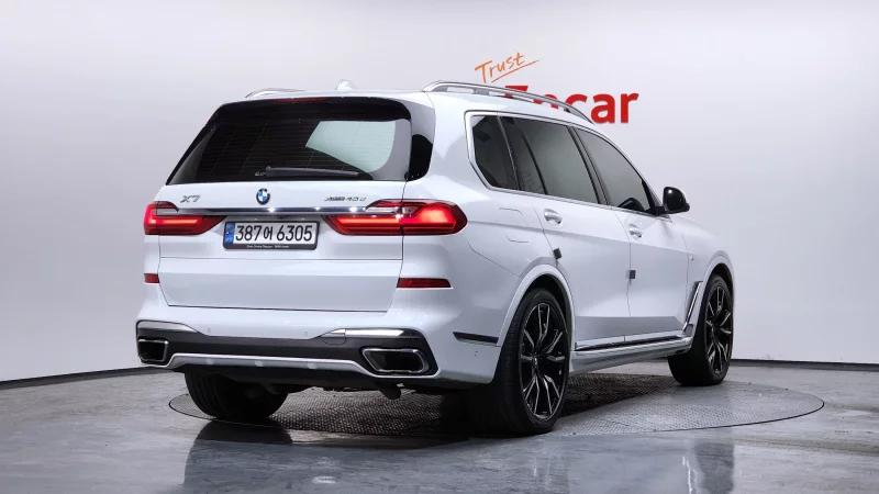 BMW X7