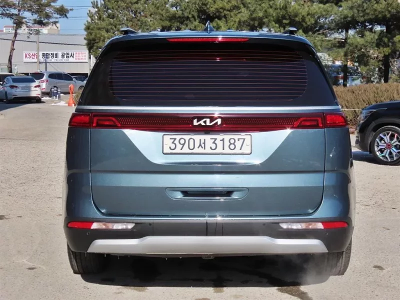 Kia Carnival