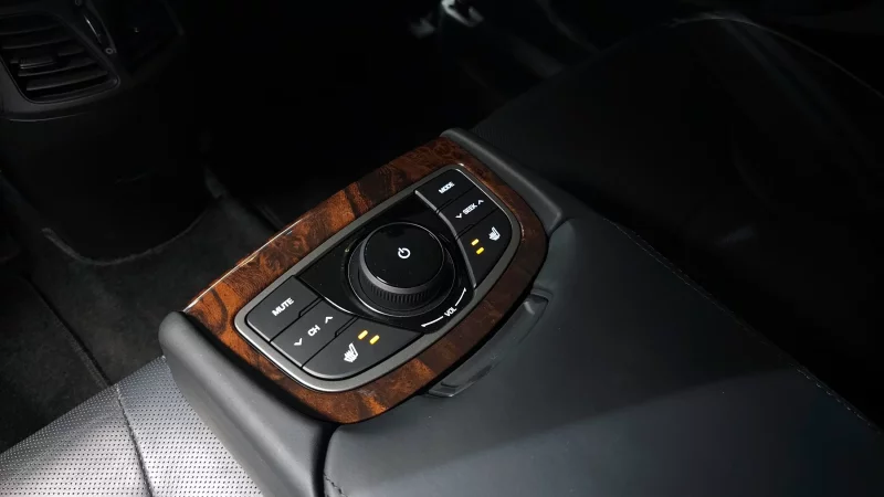 Hyundai Aslan