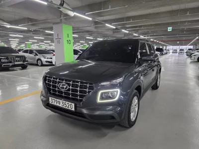 Hyundai Venue