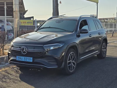 Mercedes-Benz EQB
