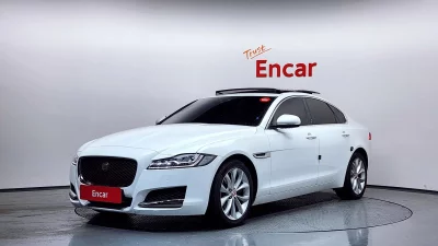 Jaguar XF