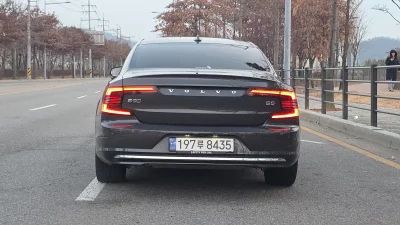 Volvo S90