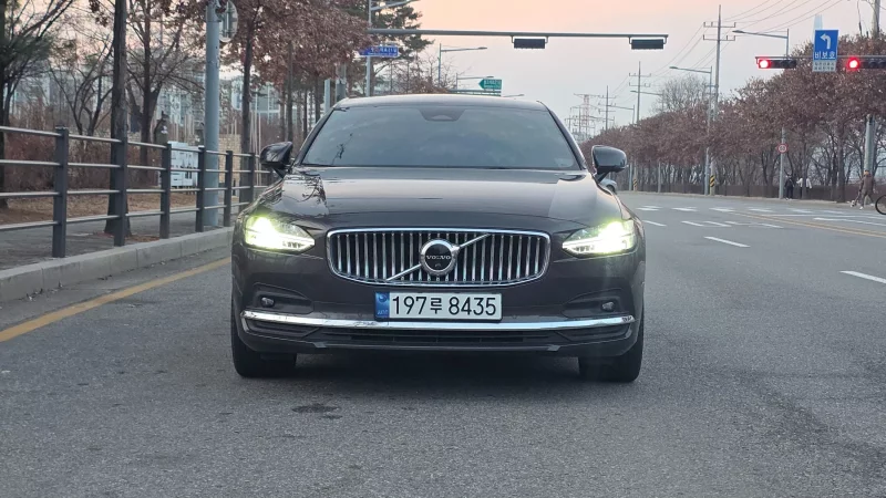 Volvo S90
