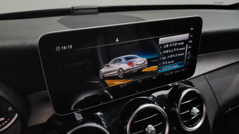 Mercedes-Benz C-Class