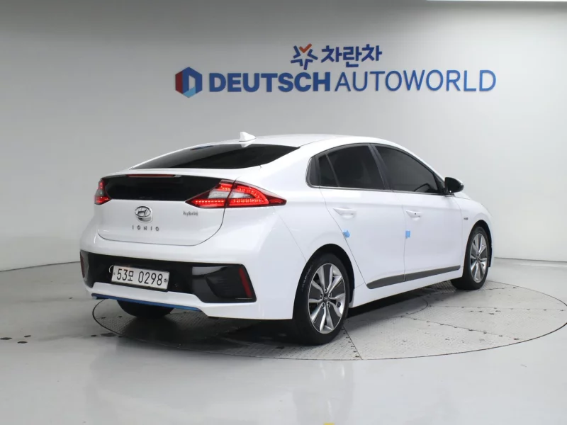 Hyundai Ioniq