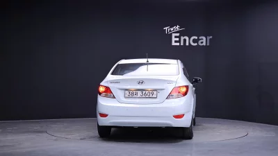 Hyundai Accent