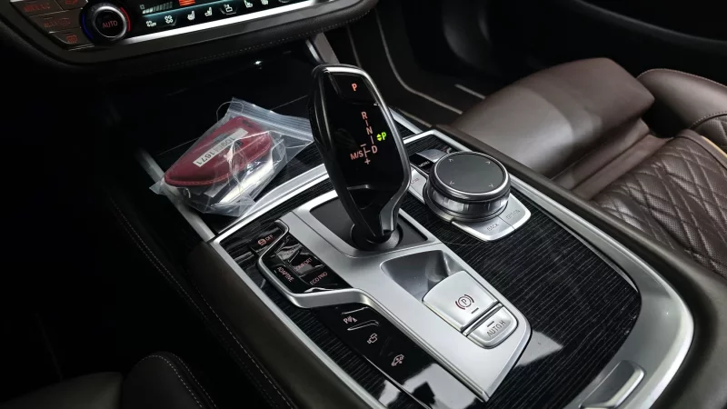 BMW 7-Series
