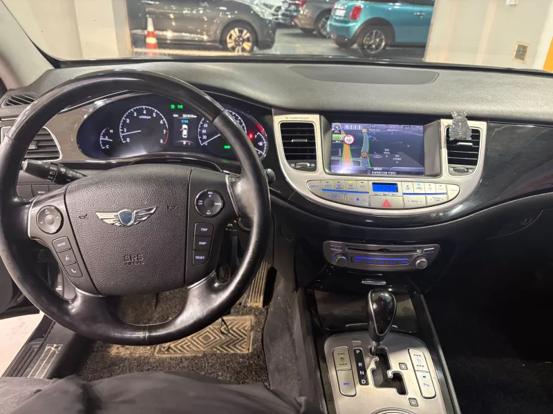 Hyundai Genesis