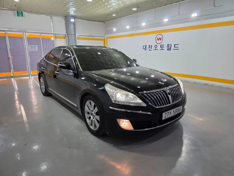 Hyundai Equus