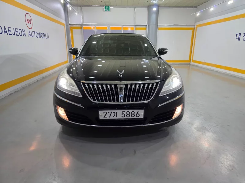 Hyundai Equus