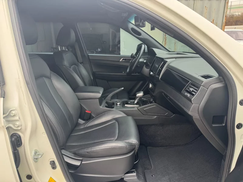 SsangYong Rexton Sports